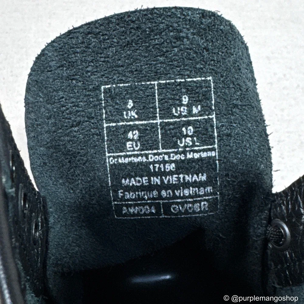 NWOT DR. MARTENS 1460 Pascal Virginia Leather Lace‎ Up Boots | Black | US M9/W10
